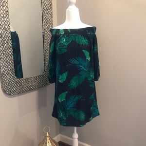 Beautiful, lightweight Old Navy dress